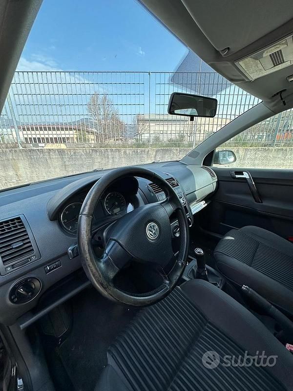 Usata VW Polo Sportline 101 CV (74 kW) 2007 Nero Utilitaria