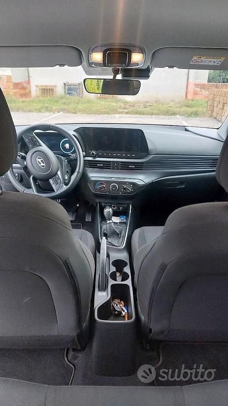Usata Hyundai i20 84 CV (61 kW) 2024 Bianco Berlina