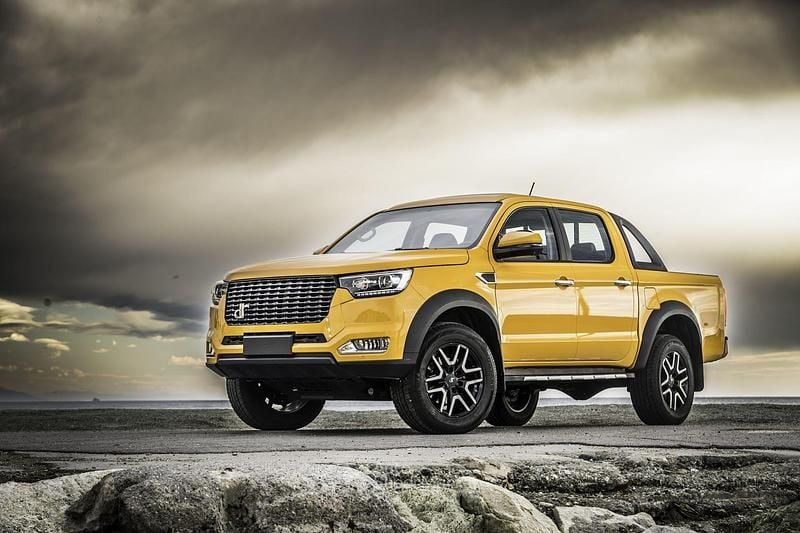 Nuova DR DR2 136 CV (100 kW) 2025 Giallo Utilitaria