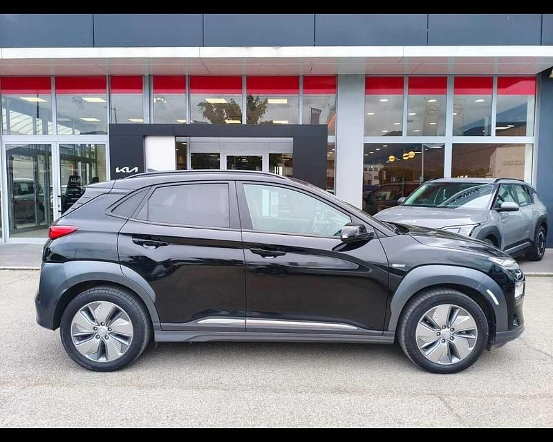 Usata Hyundai Kona XPrime 100 kW (136 CV) 2021 Nero SUV