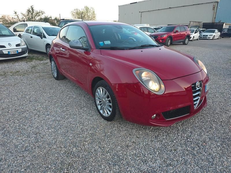 Usata Alfa Romeo MiTo 85 CV (62 kW) 2015 Rosso Utilitaria