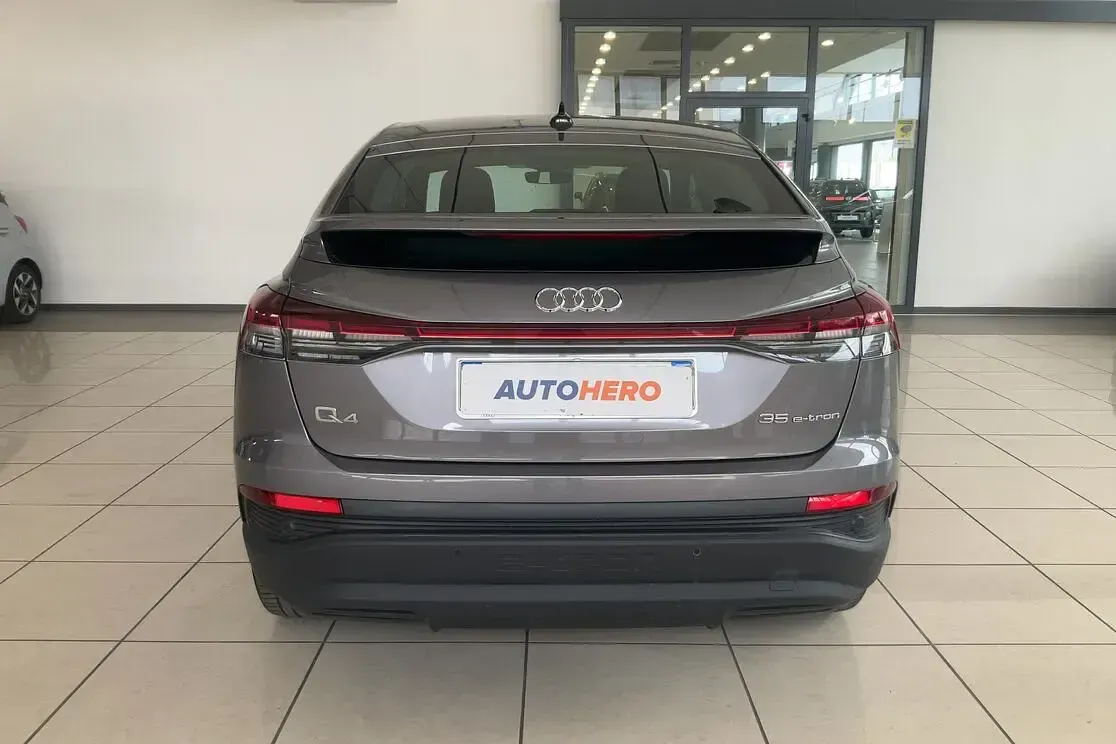 Usata Audi Q4 Sportback e-tron 125 kW (170 CV) 2022 Grigio SUV