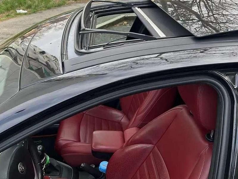 Usata Alfa Romeo Giulietta Veloce 241 CV (177 kW) 2016 Nero Utilitaria