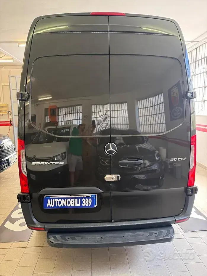 Usata Mercedes Sprinter 116 CV (85 kW) 2021 Marrone Furgone