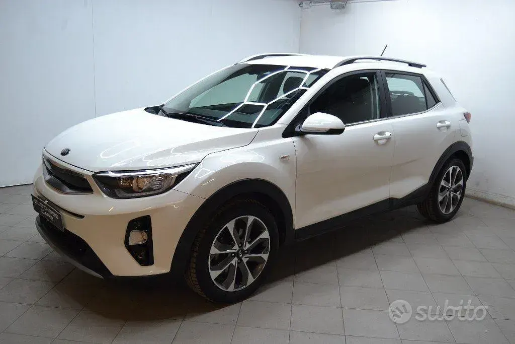 Usata Kia Stonic 101 CV (74 kW) 2019 Bianco SUV