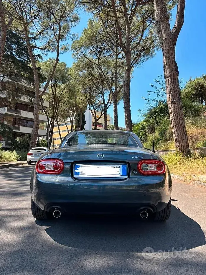 Usata Mazda MX5 126 CV (92 kW) 2011 Grigio Cabrio