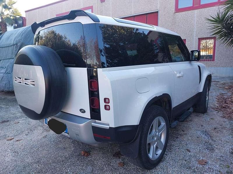 Usata Land Rover Defender SE 200 CV (147 kW) 2022 Bianco SUV