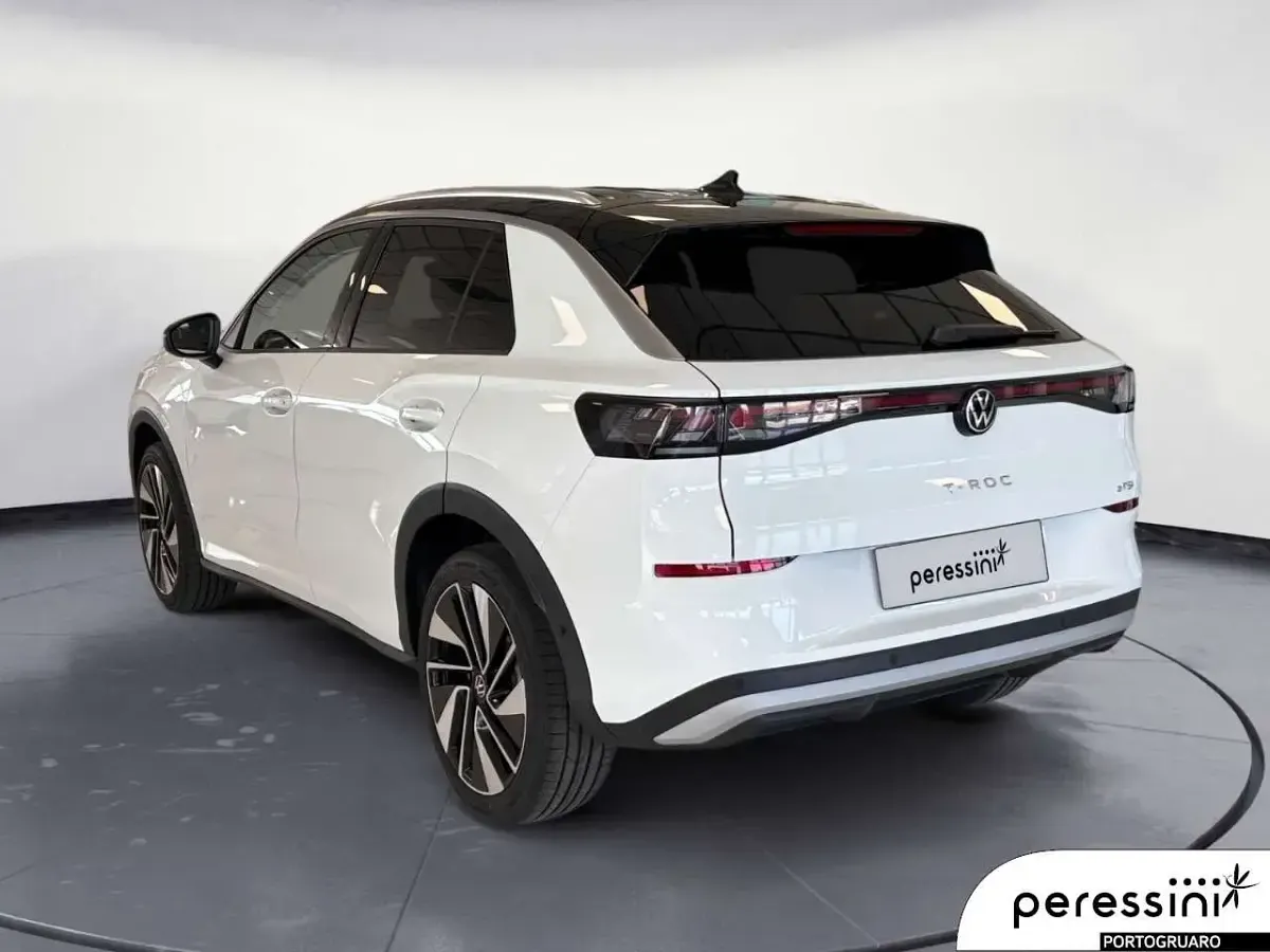 Nuova VW T-Roc Style 116 CV (85 kW) 2026 Pure white nero SUV