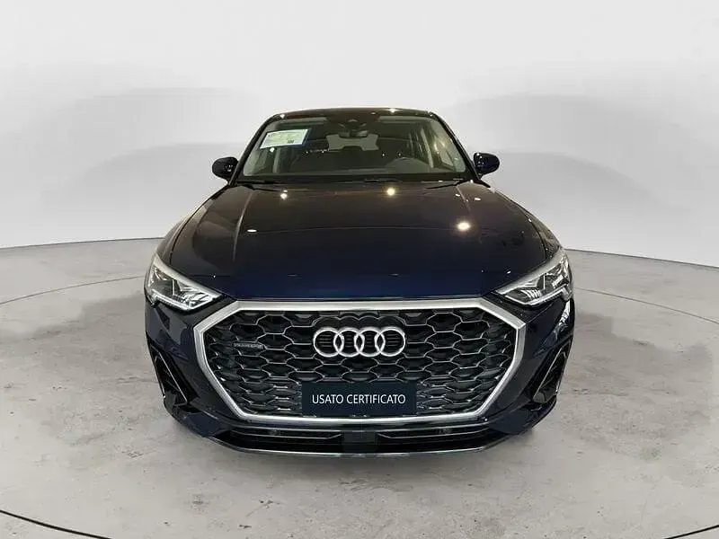 Begagnad Audi Q3 Sportback Business Plus 190 HK (139 kW) 2021 Blå SUV