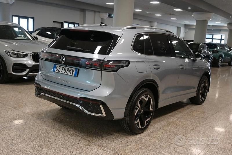 Usata VW Tiguan R-line 150 CV (110 kW) 2025 Grigio SUV