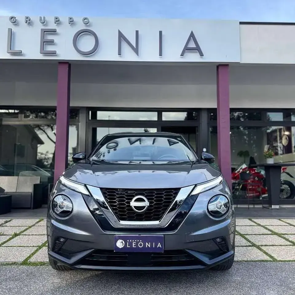 Usata Nissan Juke N-Connecta 114 CV (83 kW) 2024 Dark metal grey SUV