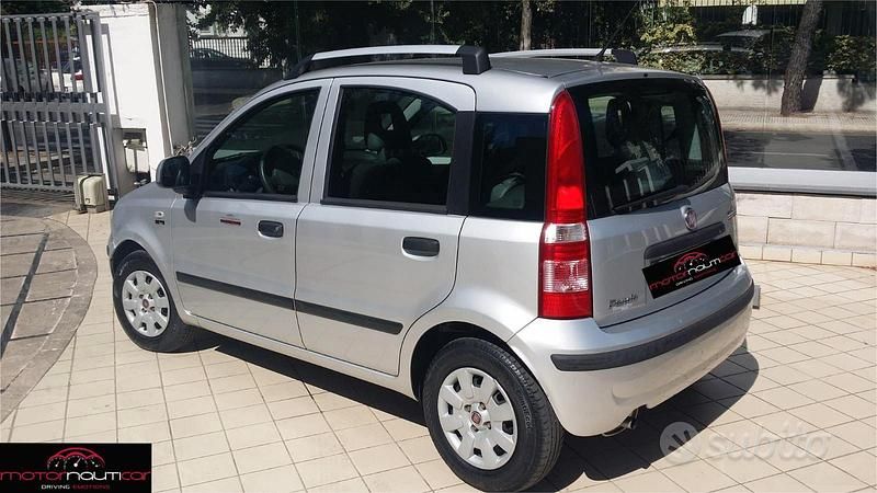 Usata Fiat Panda Dynamic 69 CV (50 kW) 2011 Grigio Utilitaria