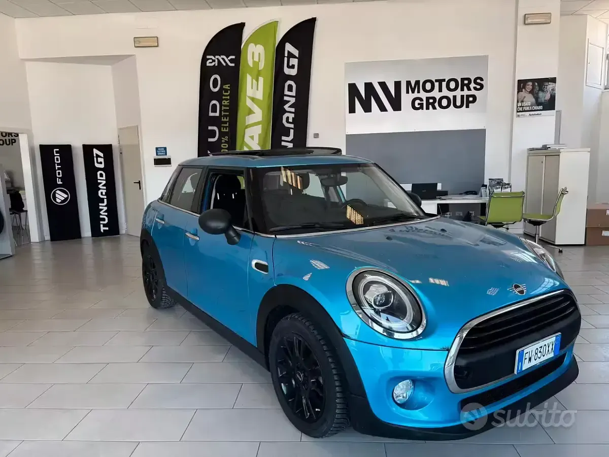 Usata Mini ONE 75 CV (55 kW) 2019 Bluazzurro Utilitaria