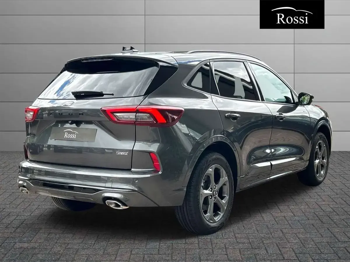 Nuova Ford Kuga ST-Line 242 CV (177 kW) 2026 Magnetic grey SUV
