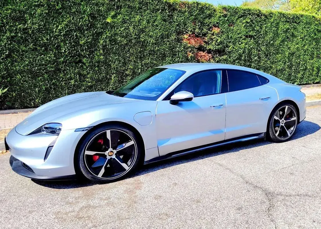 Usata Porsche Taycan Performance Package 139 kW (190 CV) 2021 Berlina