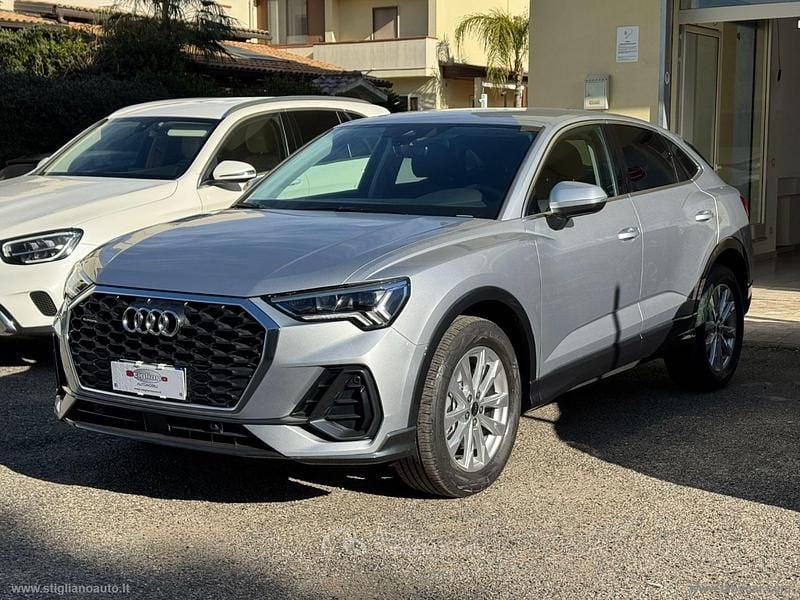 Ny Audi Q3 200 HK (147 kW) 2025 Silver SUV