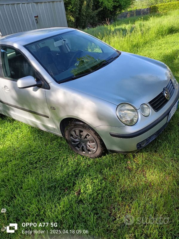Usata VW Polo 54 CV (39 kW) 2003 Grigio Berlina