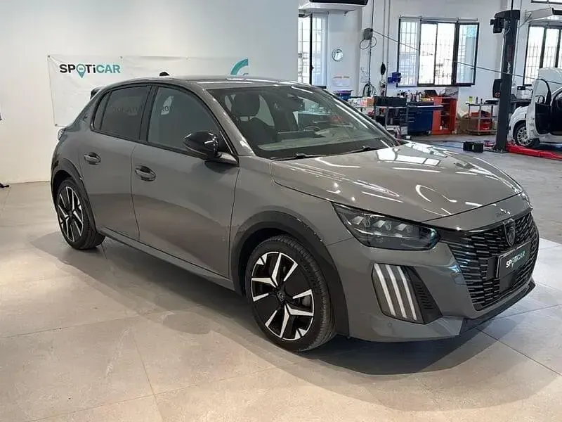 Usata Peugeot 208 GT 136 CV (100 kW) 2025 Grigio Utilitaria