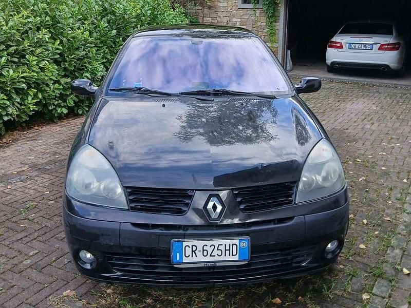 Usata Renault Clio II 75 CV (55 kW) 2004 Nero Berlina