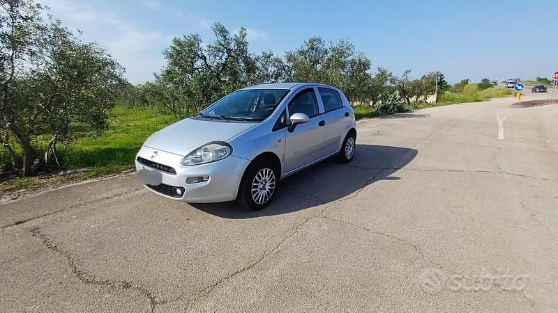 Usata Fiat Punto 2017 Grigio Utilitaria