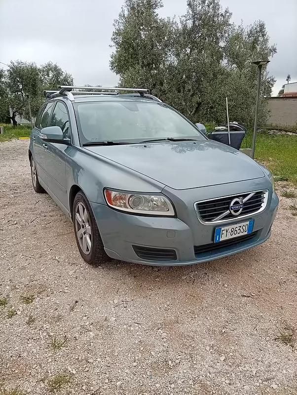 Usata Volvo V50 108 CV (79 kW) 2009 Blu Station wagon