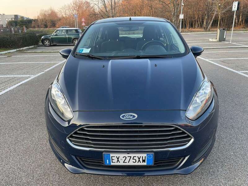 Usata Ford Fiesta Business Edition 97 CV (71 kW) 2012 Blu/azzurro Utilitaria