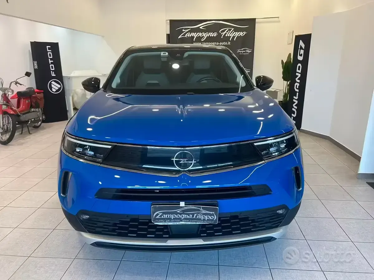 Usata Opel Mokka Edition 131 CV (96 kW) 2023 Blu/azzurro SUV