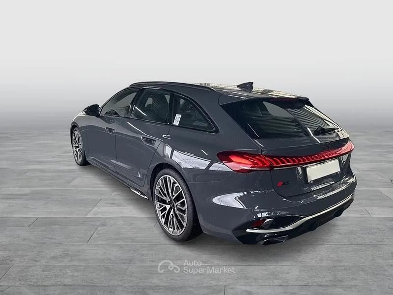 Usata Audi A5 S-Line 204 CV (150 kW) 2025 Grigio magnetico Station wagon