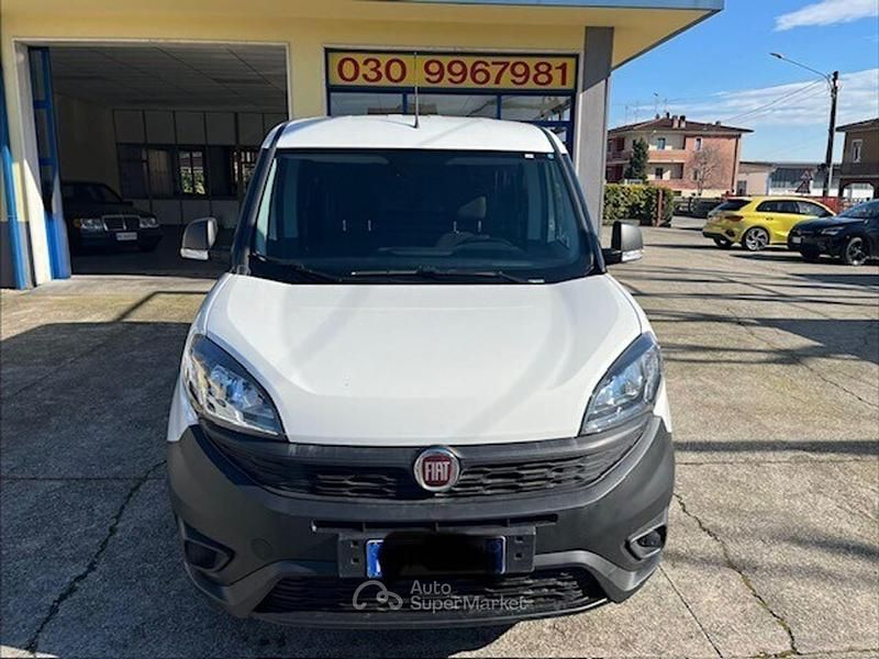 Usata Fiat Doblò Business 105 CV (77 kW) 2021 Bianco Monovolume