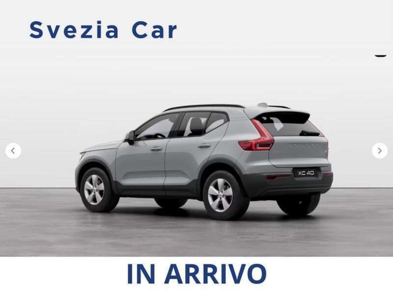 Usata Volvo XC40 163 CV (119 kW) 2024 Grigio SUV