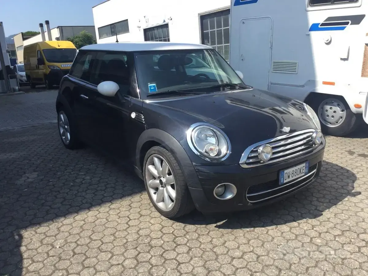 Usata Mini Cooper D Chili 109 CV (80 kW) 2009 Utilitaria