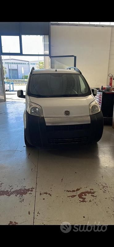 Bianco Usata 2016 Fiat Fiorino Monovolume | 6000 € (Ottimo prezzo) - Immagine 1/4