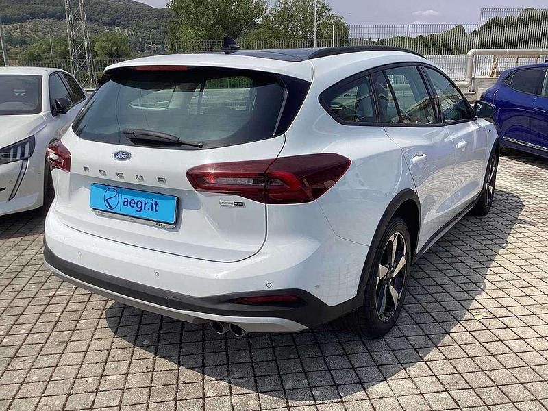 Usata Ford Focus Active 125 CV (91 kW) 2022 Bianco Berlina
