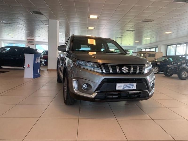 Usata Suzuki Vitara Cool 129 CV (94 kW) 2023 Grigio SUV