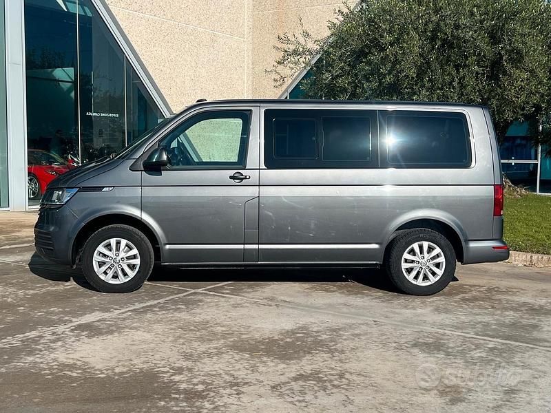 Usata VW Transporter 150 CV (110 kW) 2020 Grigio Furgone