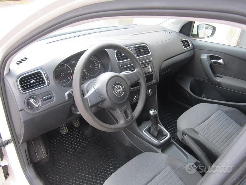 Usata VW Polo 90 CV (66 kW) 2010 Bianco Utilitaria