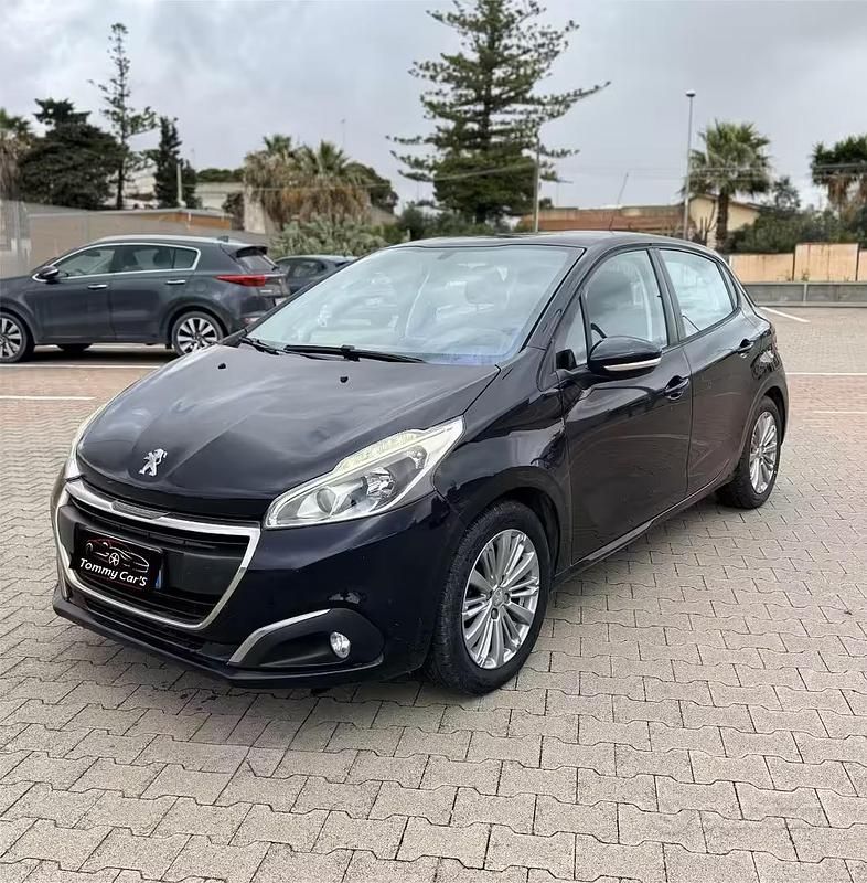 Usata Peugeot 208 80 CV (58 kW) 2016 Blu Utilitaria