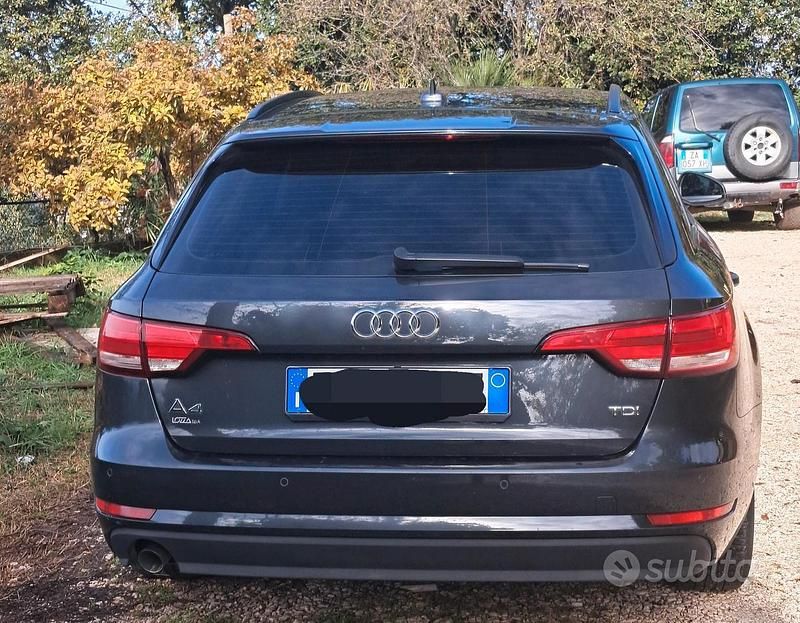 Usata Audi A4 Business 150 CV (110 kW) 2017 Grigio Station wagon