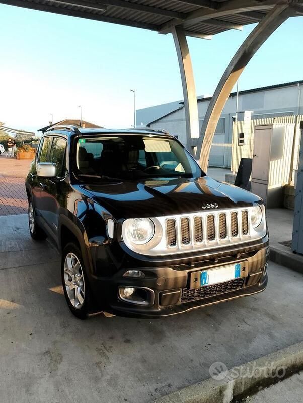 Usata Jeep Renegade Limited 140 CV (102 kW) 2015 Nero SUV