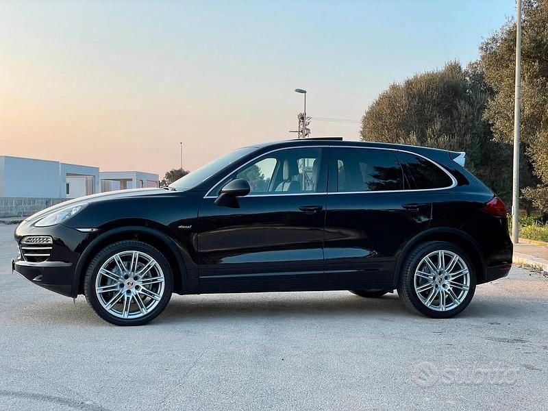Usata Porsche Cayenne Platinum Edition 250 CV (183 kW) 2014 Nero SUV