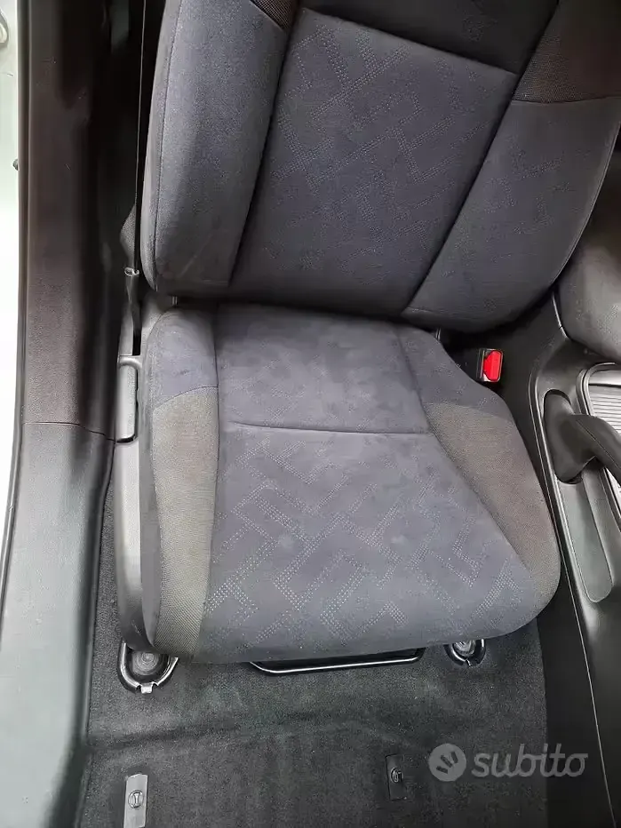 Usata Honda Civic 163 CV (119 kW) 2013 Bianco Berlina