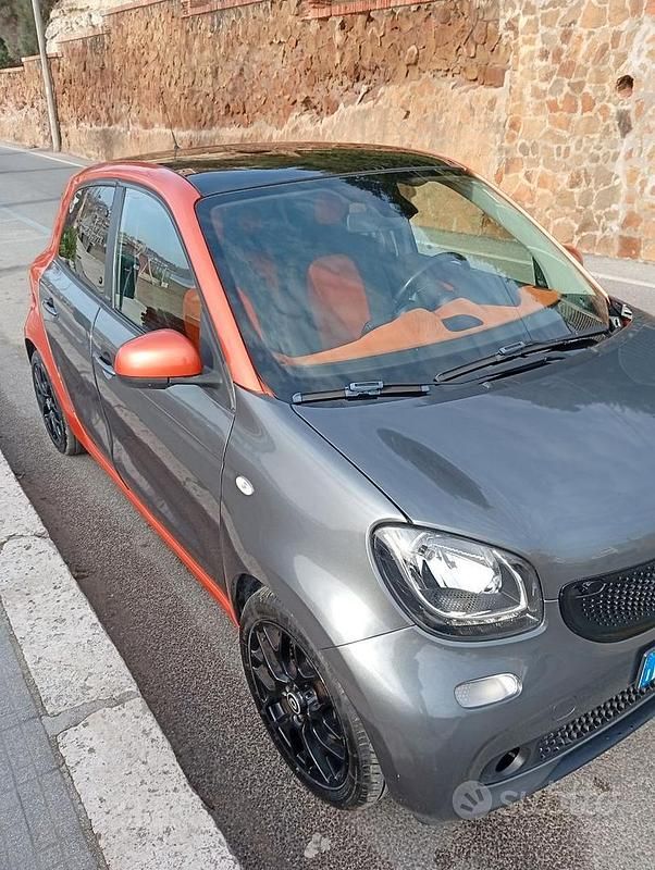 Usata Smart ForFour Prime 71 CV (52 kW) 2015 Grigio Utilitaria