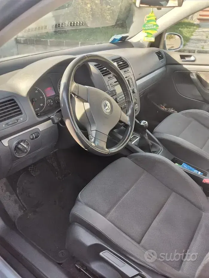 Usata VW Golf IV 140 CV (102 kW) 2003 Grigio Berlina