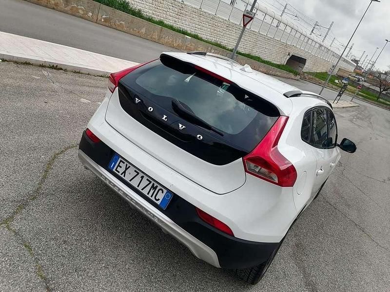 Usata Volvo V40 CC Momentum 114 CV (83 kW) 2014 Station wagon