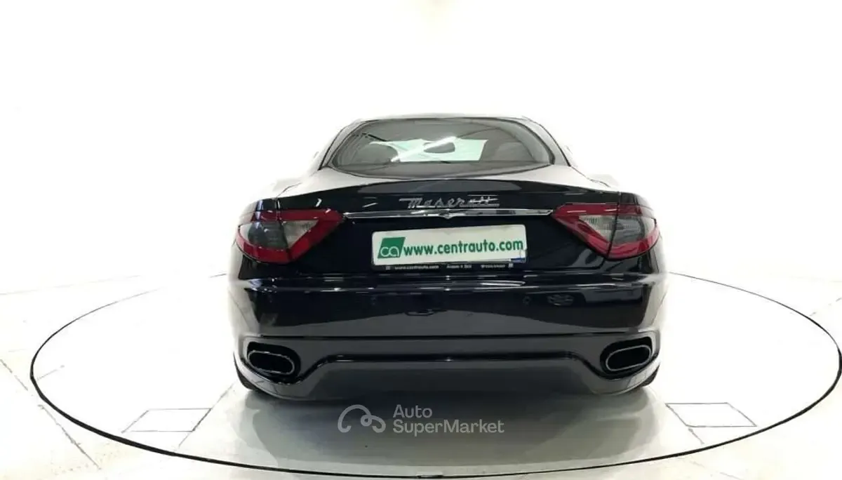 Usata Maserati Granturismo 460 CV (338 kW) 2016 Nero Coupé