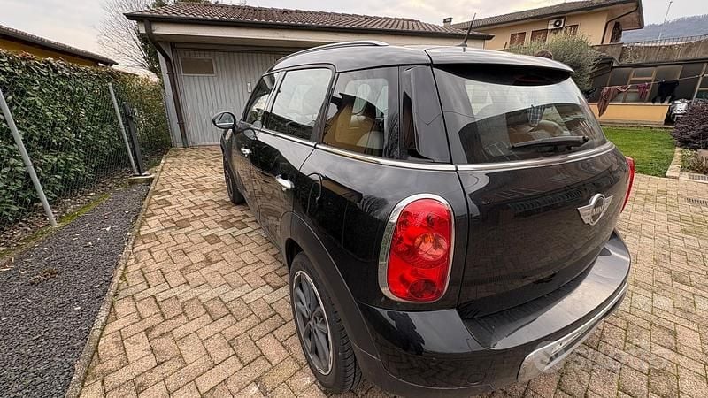 Usata Mini Countryman 122 CV (89 kW) 2015 Nero SUV