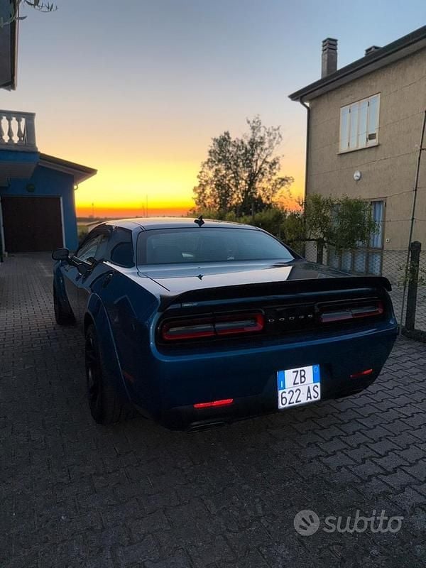 Usata Dodge Challenger 492 CV (361 kW) 2024 Blu