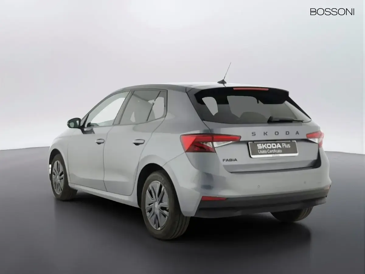 Usata Skoda Fabia 95 CV (69 kW) 2025 Grigio Utilitaria
