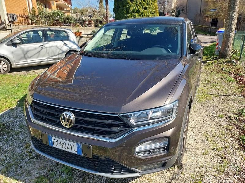 Usata VW T-Roc Style 116 CV (85 kW) 2019 Nero SUV