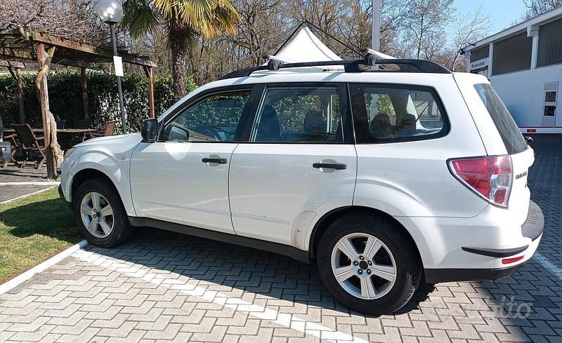 Usata Subaru Forester 150 CV (110 kW) 2010 Bianco SUV